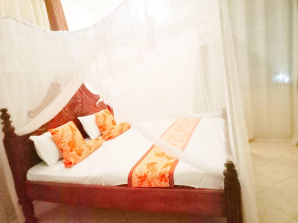 Riverside Resort Hotel Kabale 외부 사진